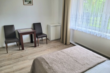 Pok&oacute;j 2 osobowy na parterze