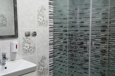 ŁAZIENKA-APARTAMENT PARTER