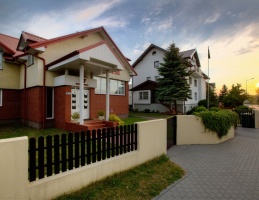 Villa Astrid - pokoje gościnne i apartamenty Villa Astrid I i II wjazd od ul. Mickiewicza