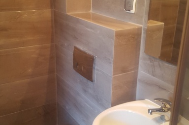 Łazienka w pokoju 2-os na parterze