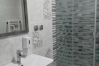 ŁAZIENKA-APARTAMENT PARTER