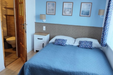 Pok&oacute;j 2-osobowy z prywatna łazienką