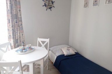 Pok&oacute;j 3-osobowy z łazienką